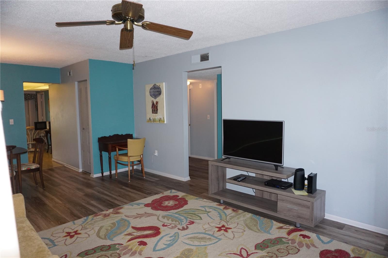 Photo 6 of 305 30TH AVE W #A103