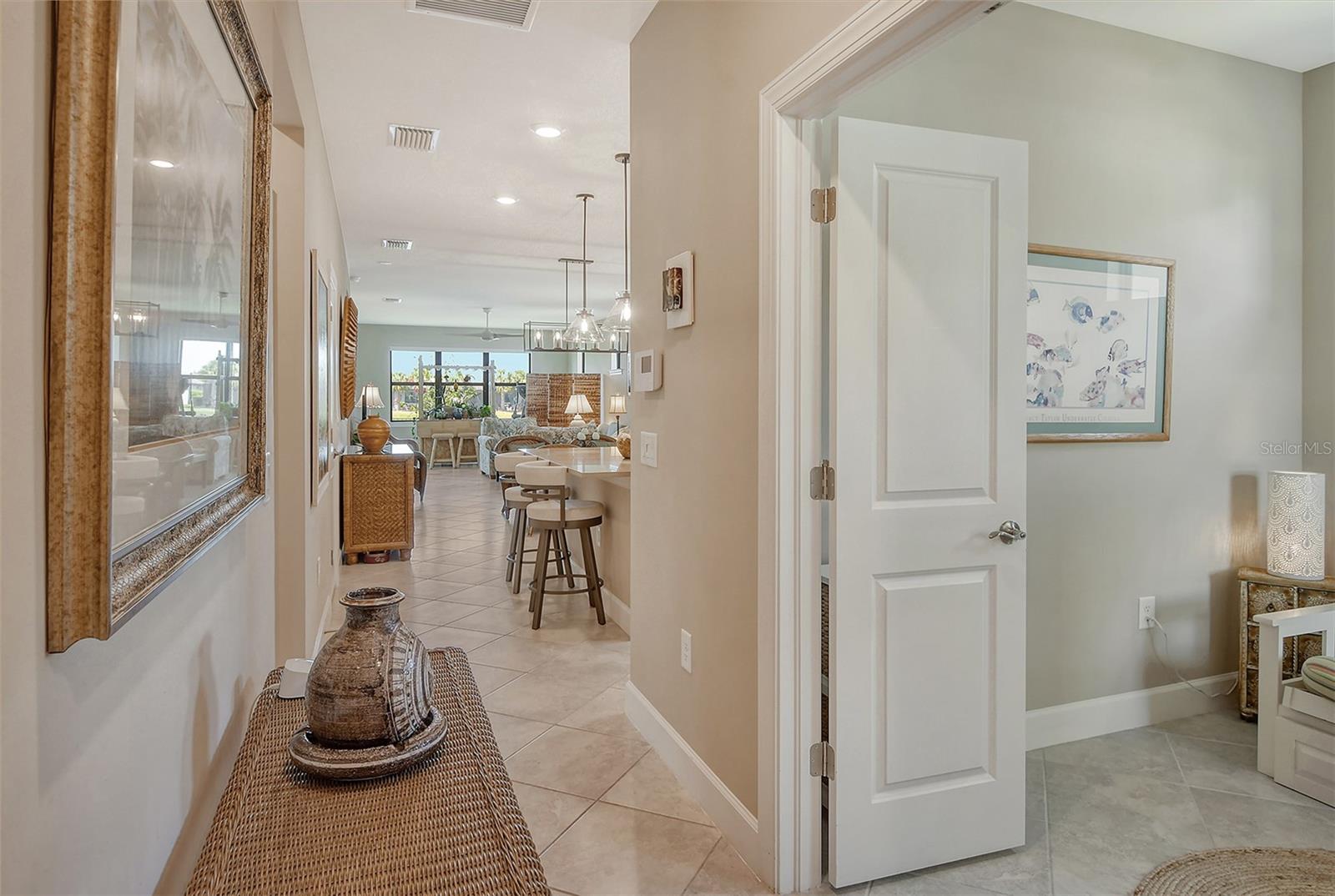 Photo 4 of 7008 HANOVER CT