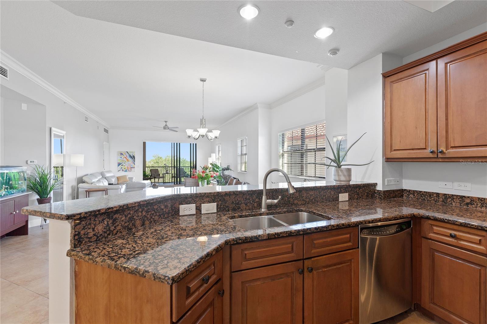 Photo 6 of 7718 LAKE VISTA CT #408