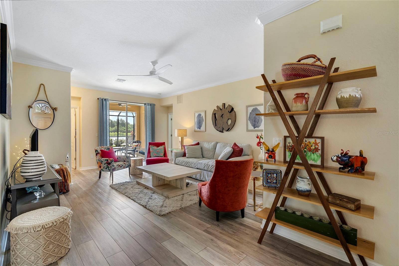 Photo 5 of 427 RIVER ENCLAVE CT
