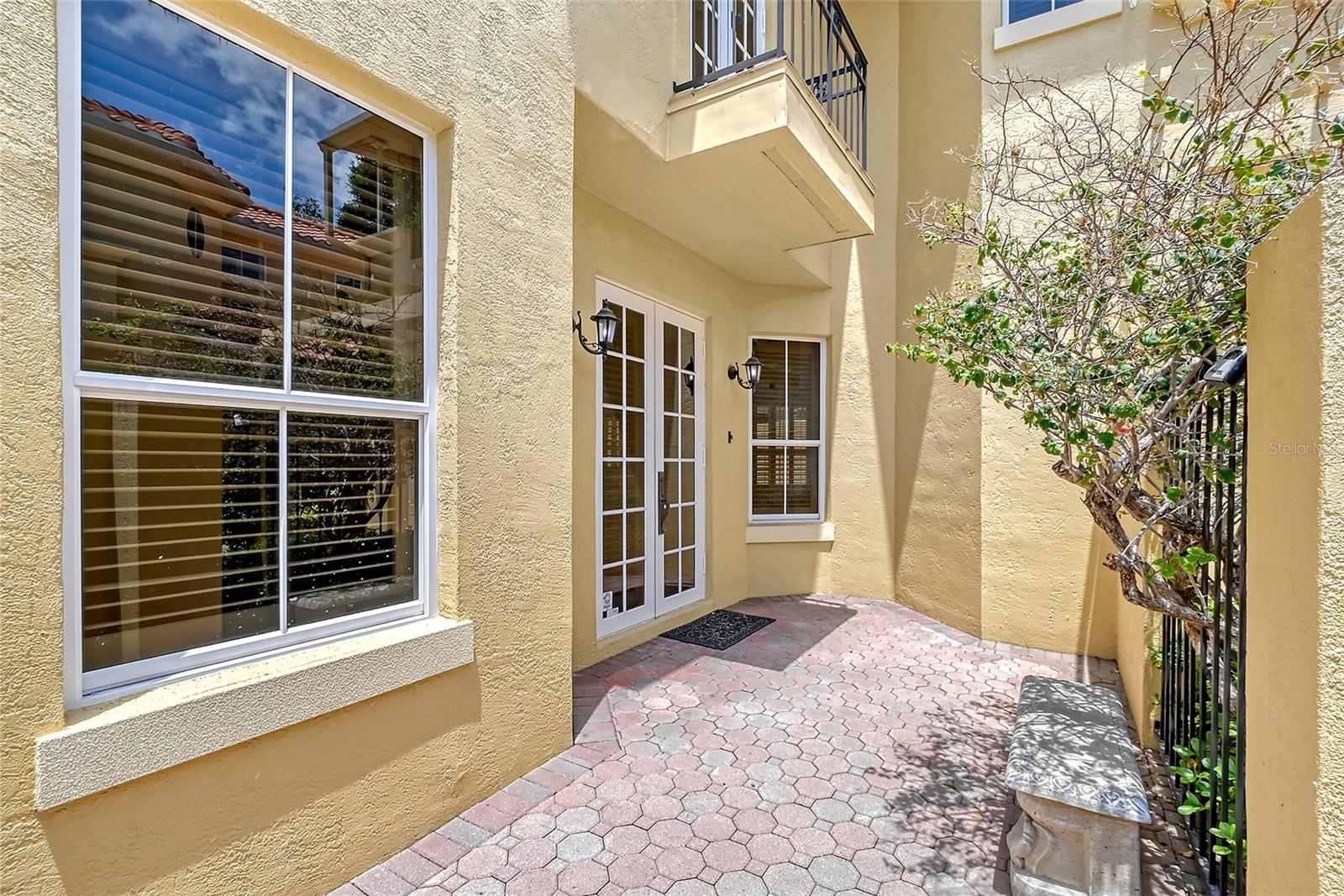 Photo 6 of 523 S PALM AVE #7