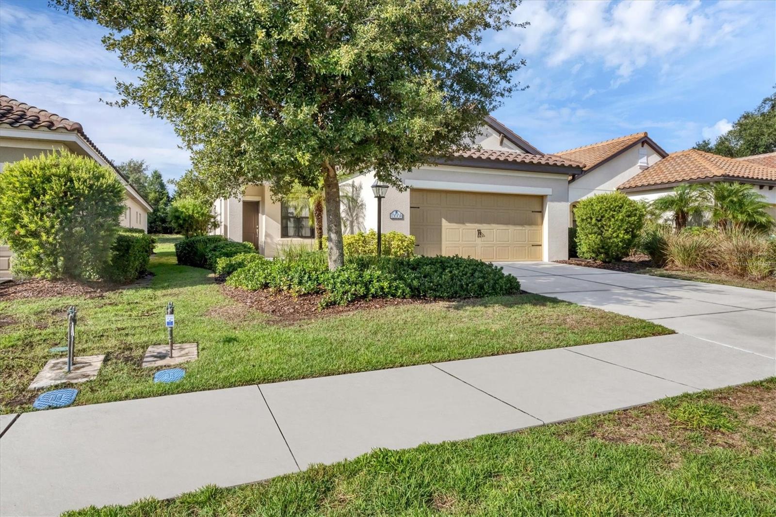 Photo 2 of 13008 DEEP BLUE PL