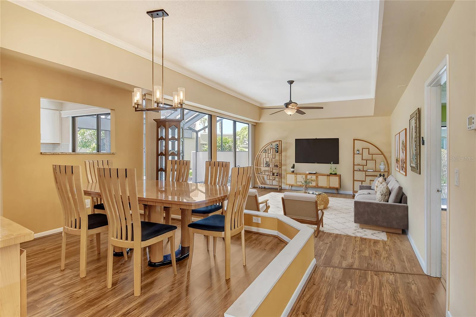 Photo 5 of 2517 GLEBE FARM CLOSE #H-2