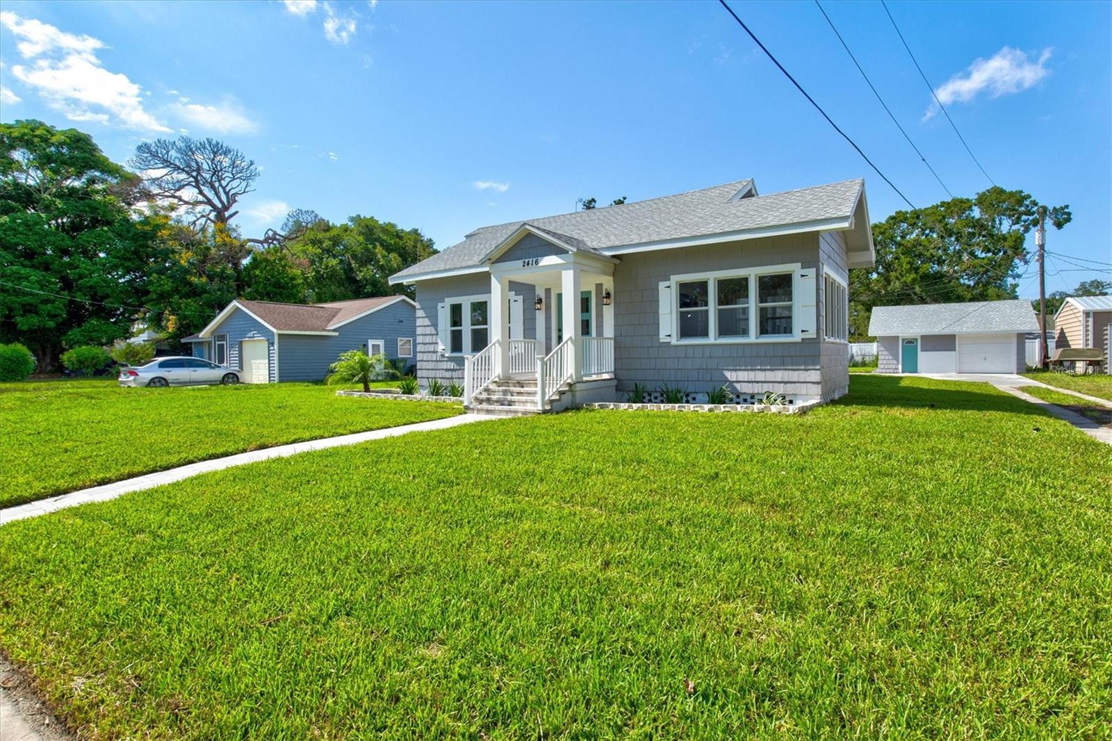 Photo of 2416 7TH AVE W