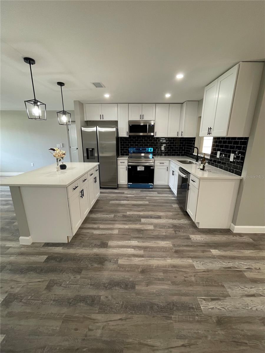 Photo 6 of 20570 TAPPAN ZEE DR