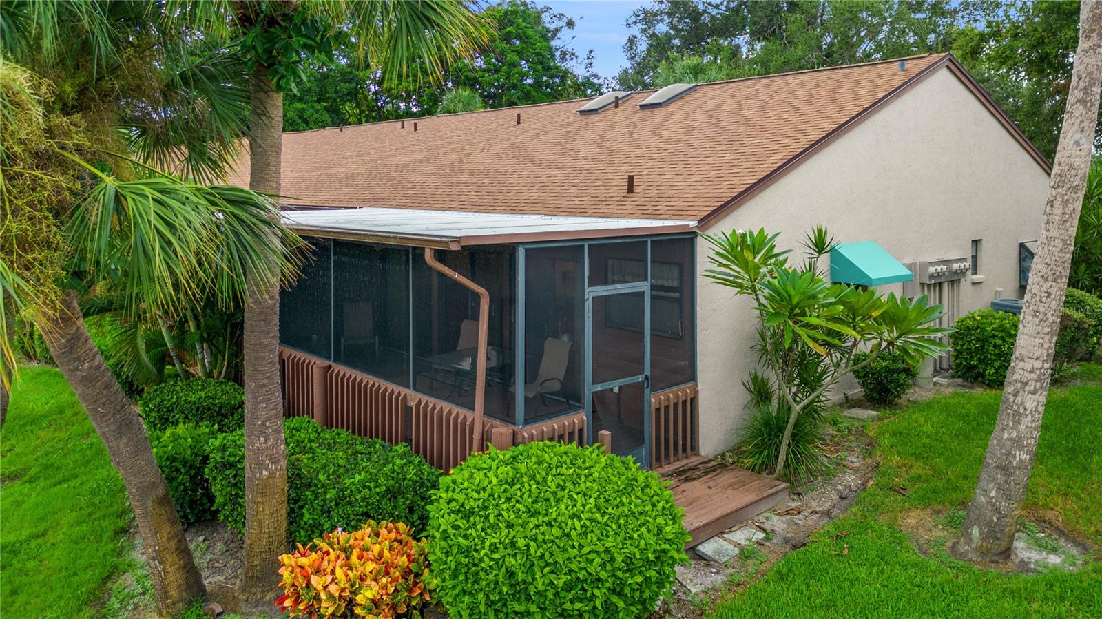 Photo 2 of 4602 PARK LAKE TER N