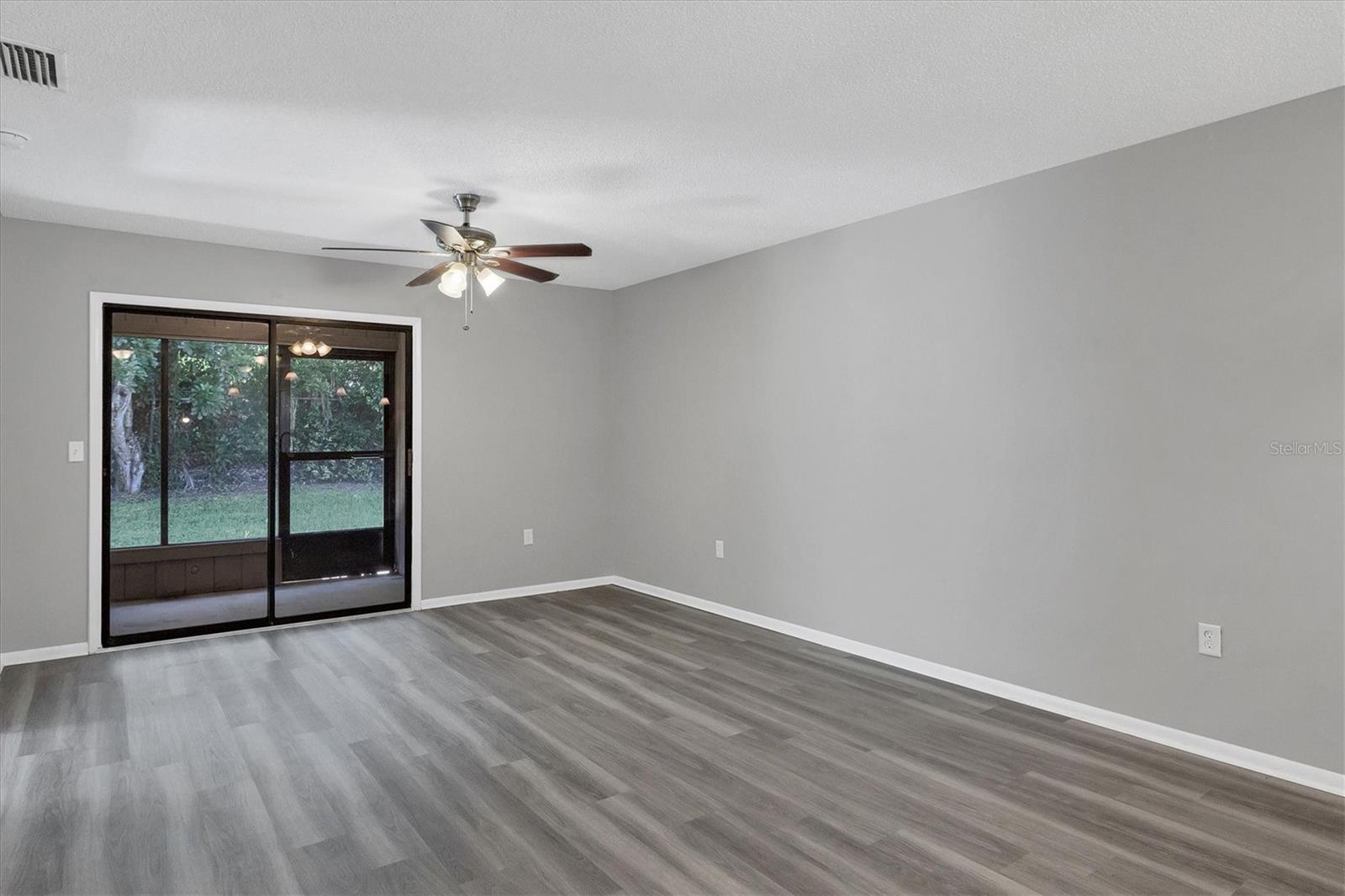 Photo 5 of 5444 11TH STREET CIR E #5444