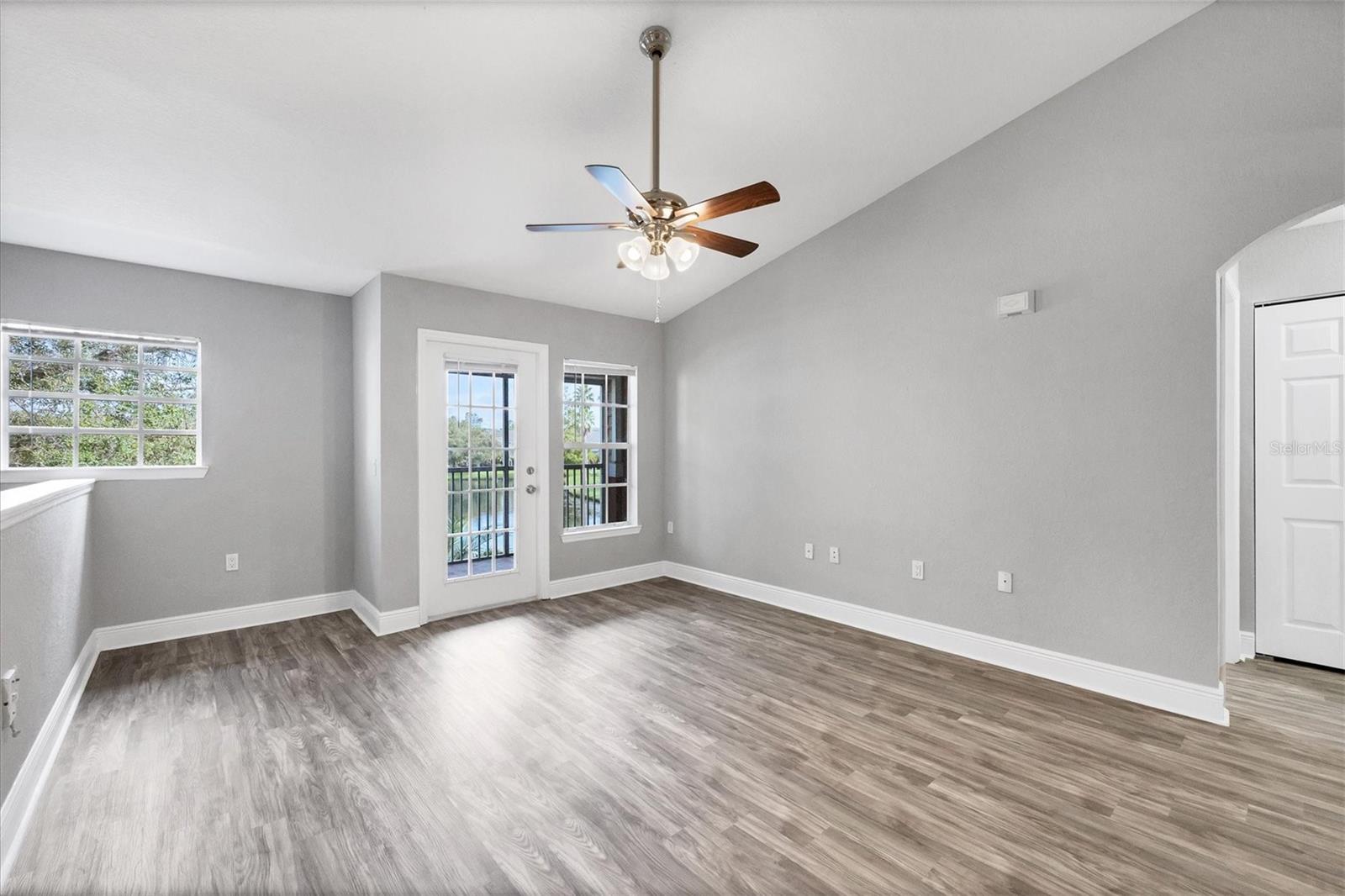Photo 6 of 8803 MANOR LOOP #204