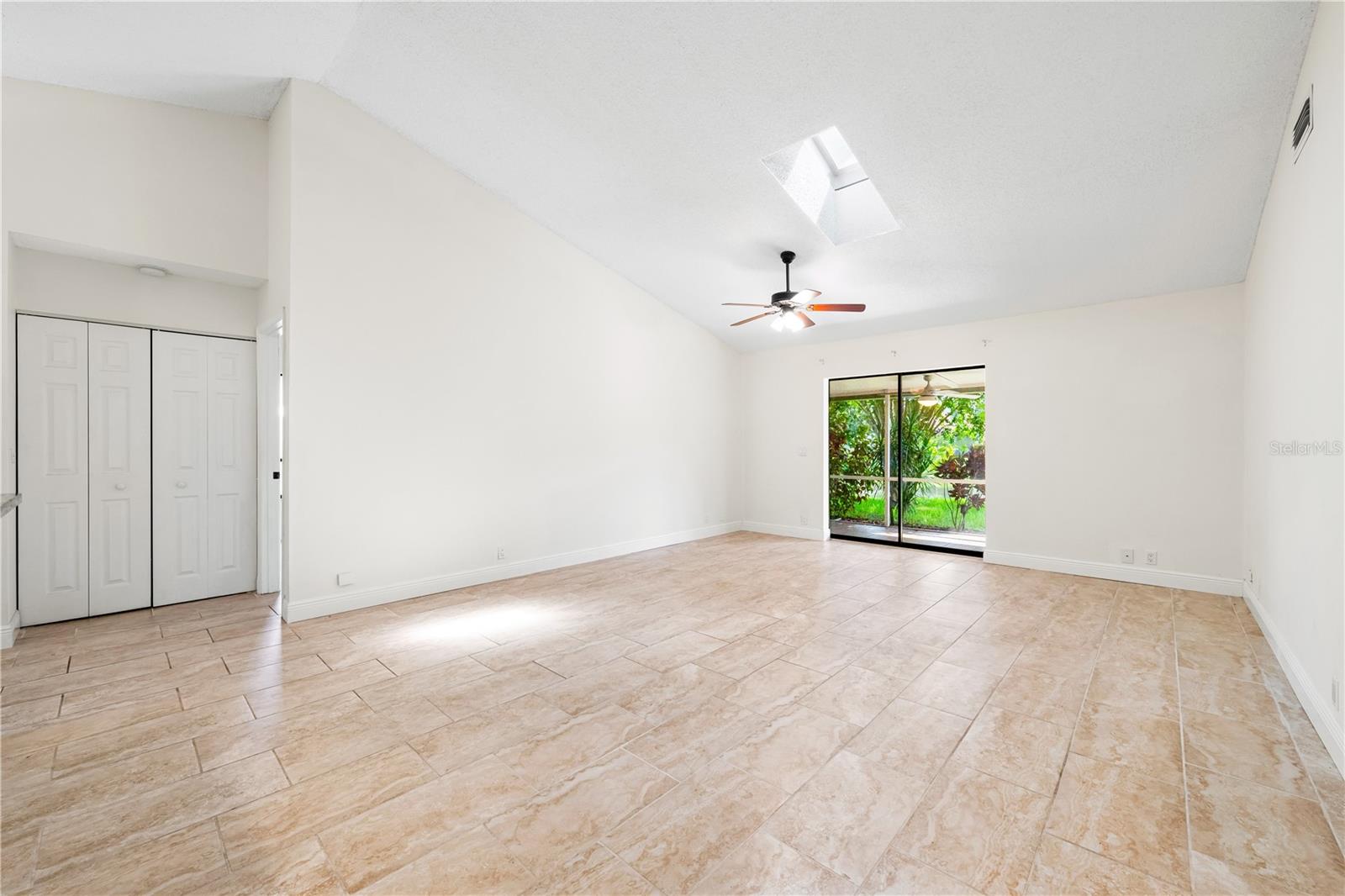 Photo 7 of 5018 82ND WAY E