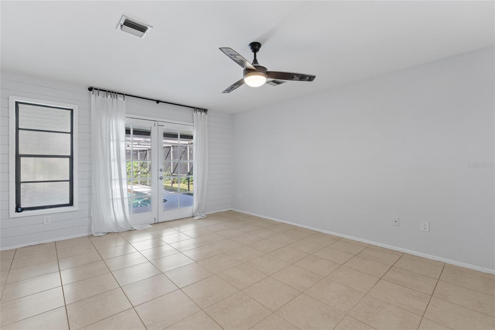 Photo 7 of 4595 FRIAR TUCK LN