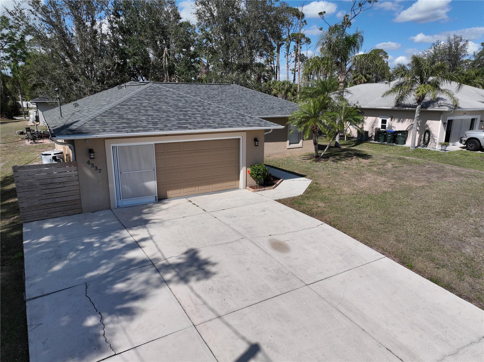 Photo 3 of 4337 MERMELL CIR
