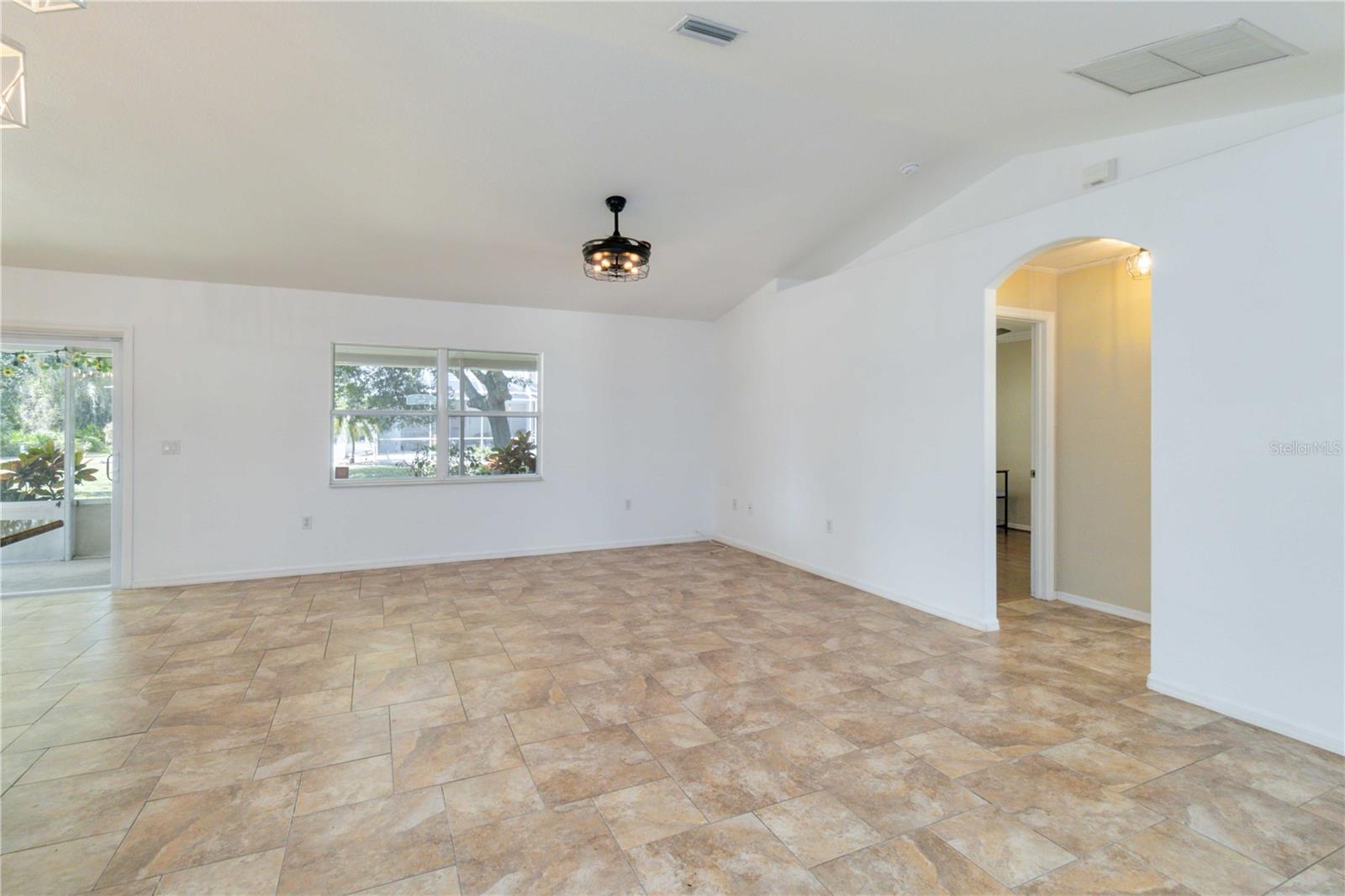 Photo 5 of 4337 MERMELL CIR