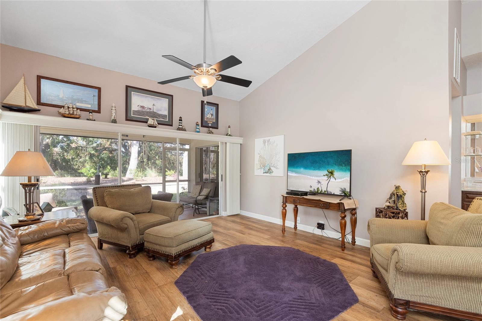 Photo 2 of 4966 CLUBVIEW CT E