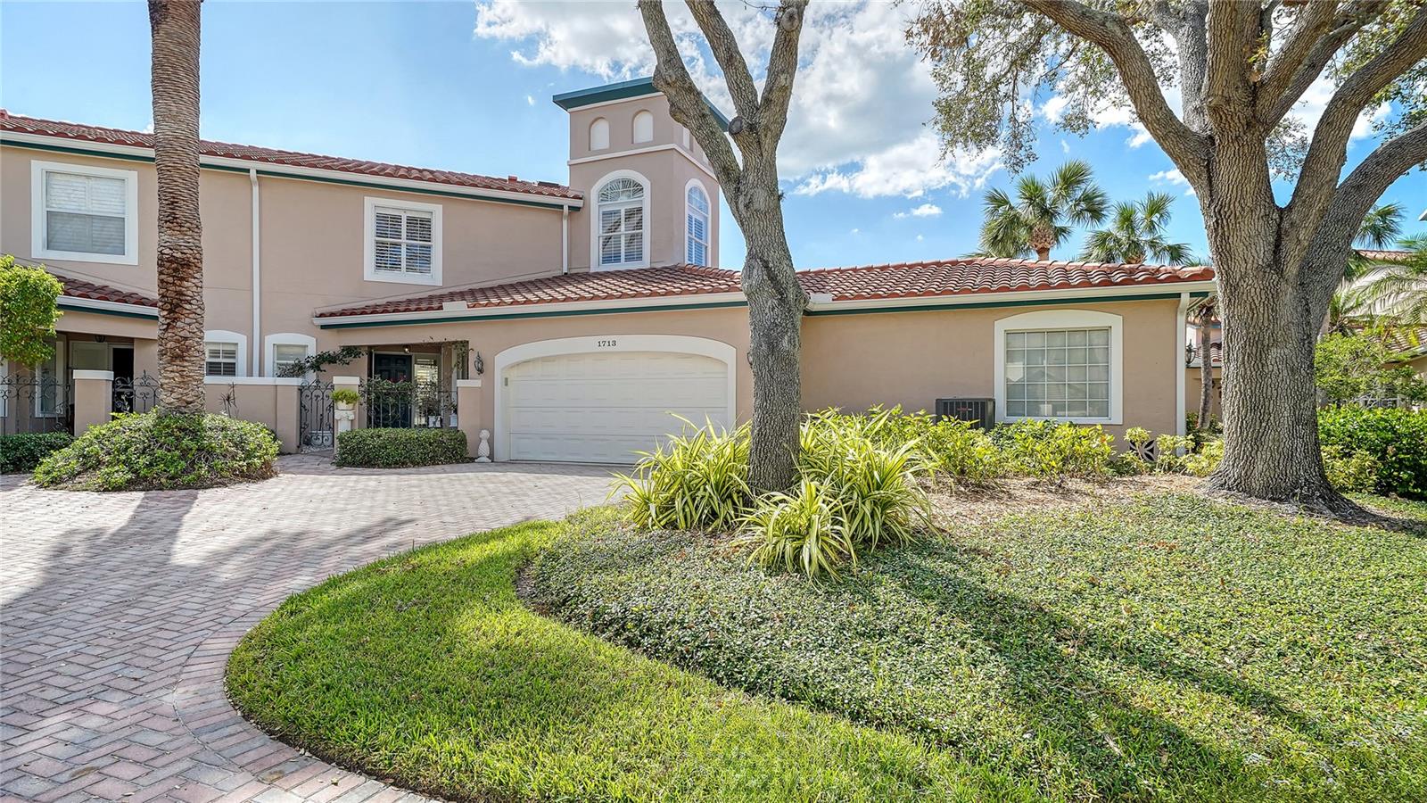 Photo of 1713 STARLING DR #1713 in SARASOTA, FL