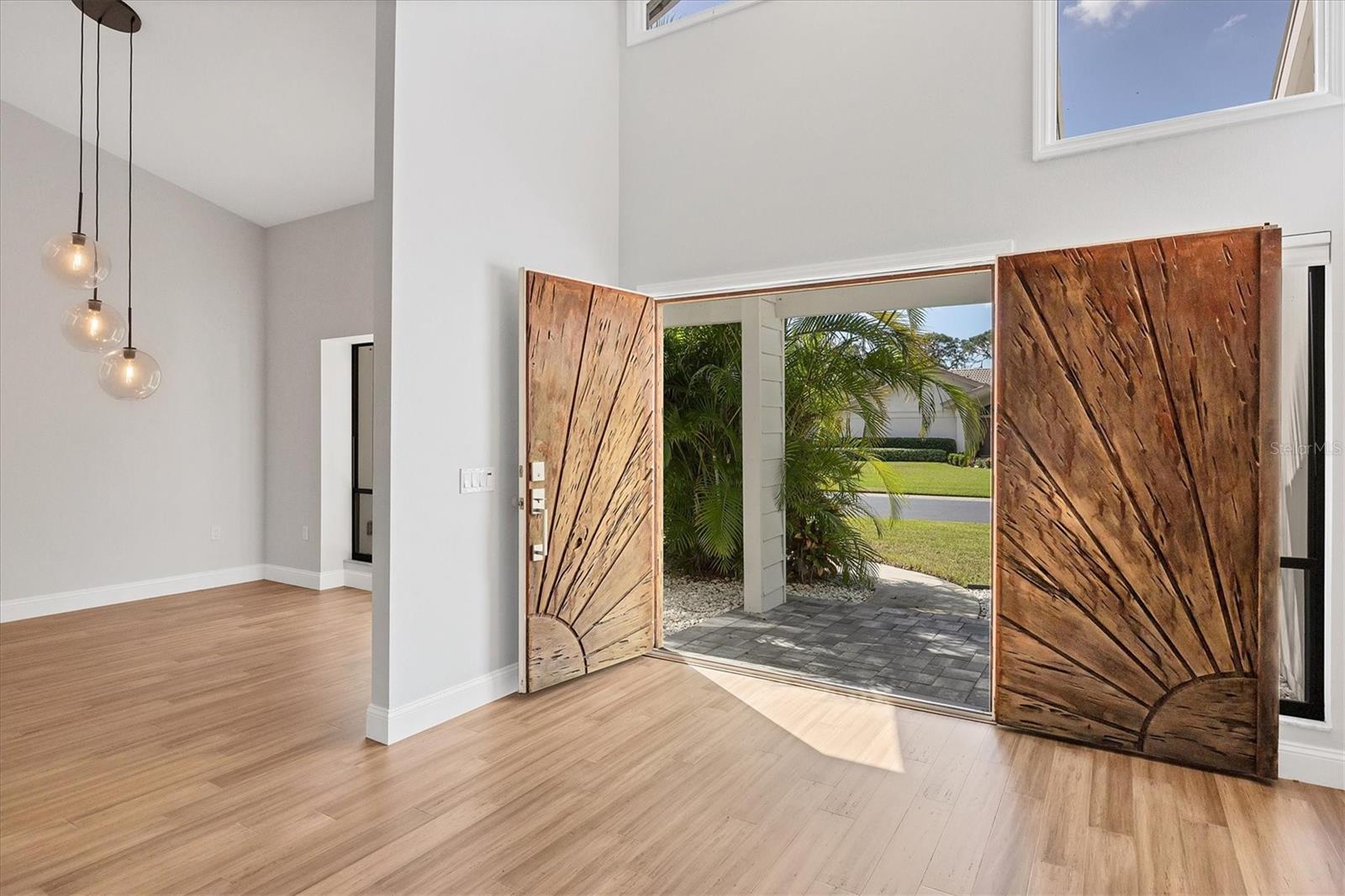 Photo 4 of 1755 OAK LAKES DR