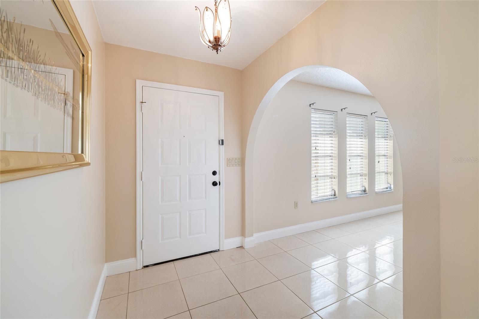 Photo 5 of 21024 BAFFIN AVE