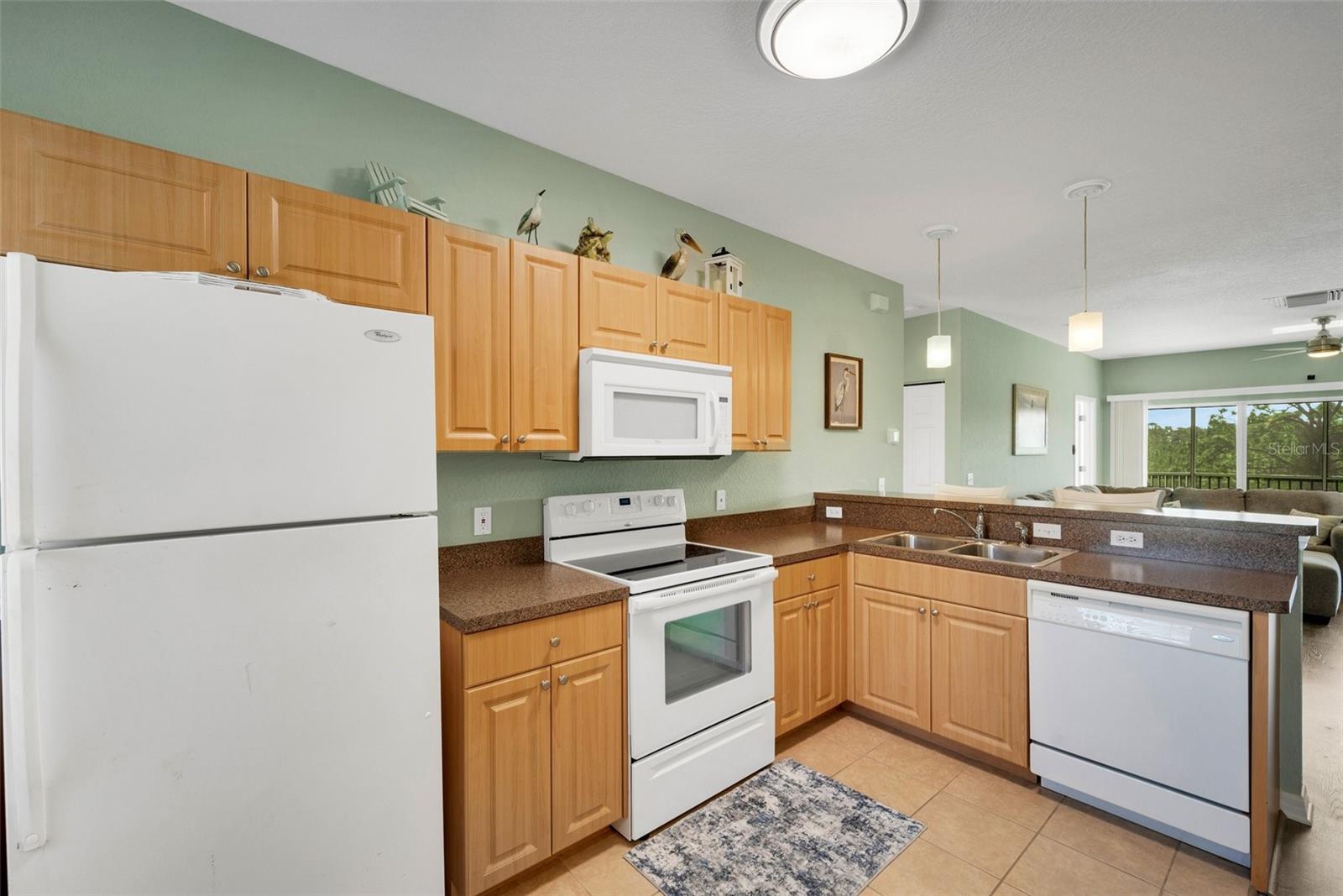 Photo 3 of 3919 CAPE HAZE DR #506