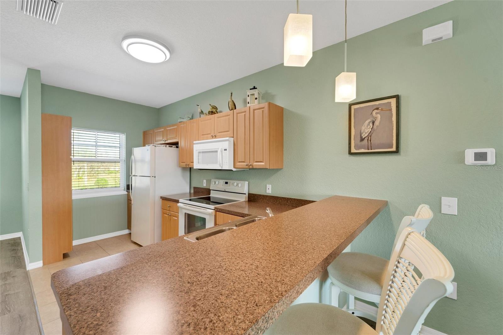 Photo 4 of 3919 CAPE HAZE DR #506