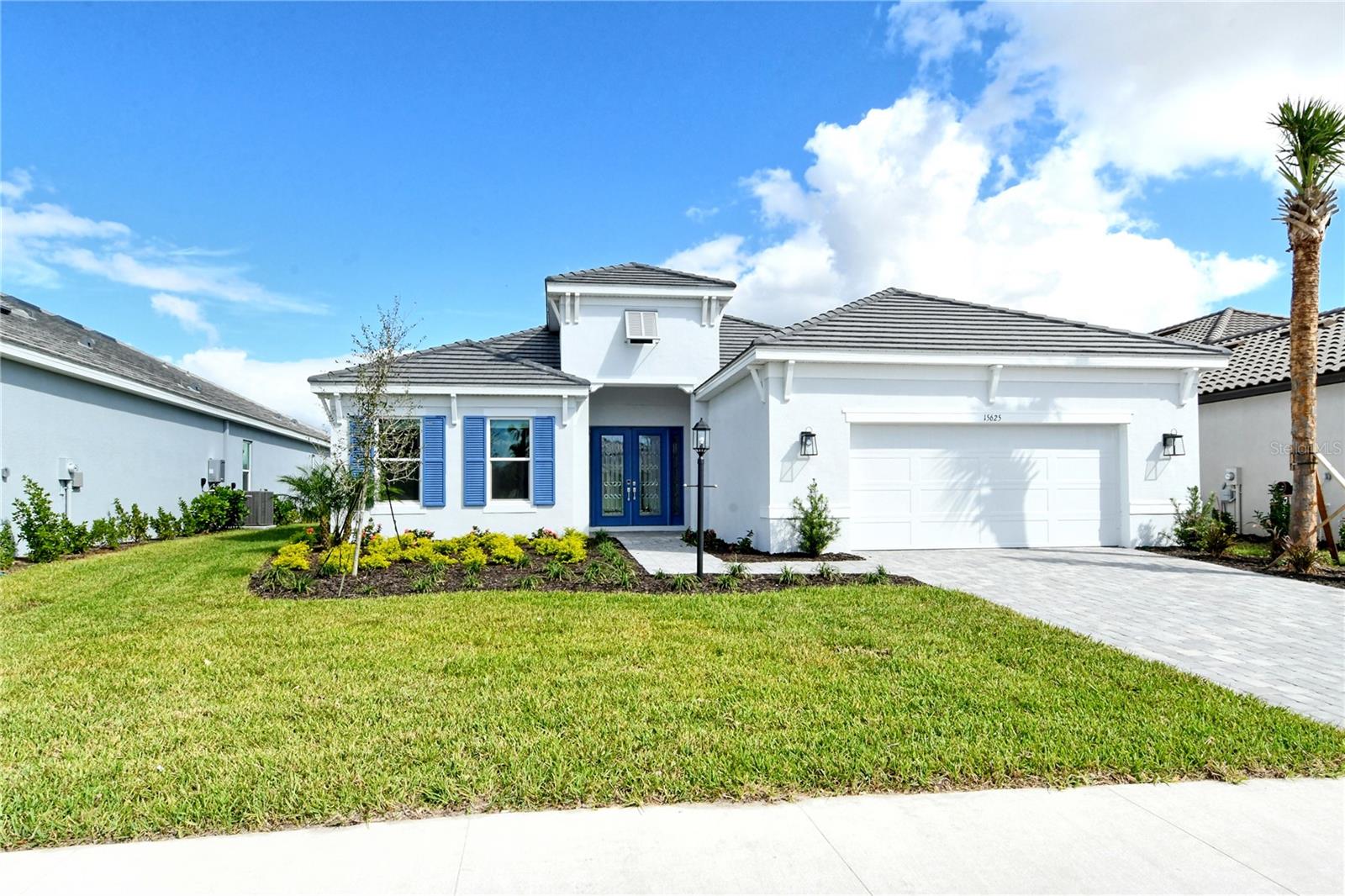 Photo 2 of 15625 SAN LAZZARO AVE