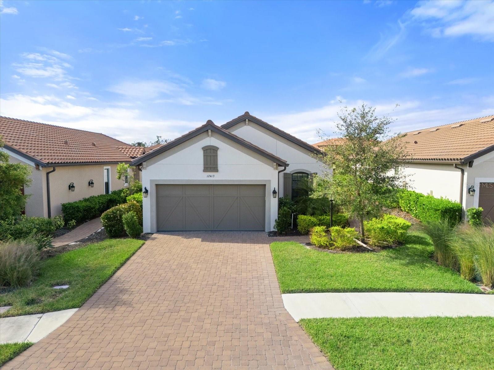 Photo 2 of 12413 PARIGI WAY