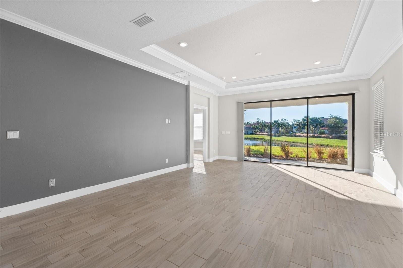 Photo 7 of 12413 PARIGI WAY