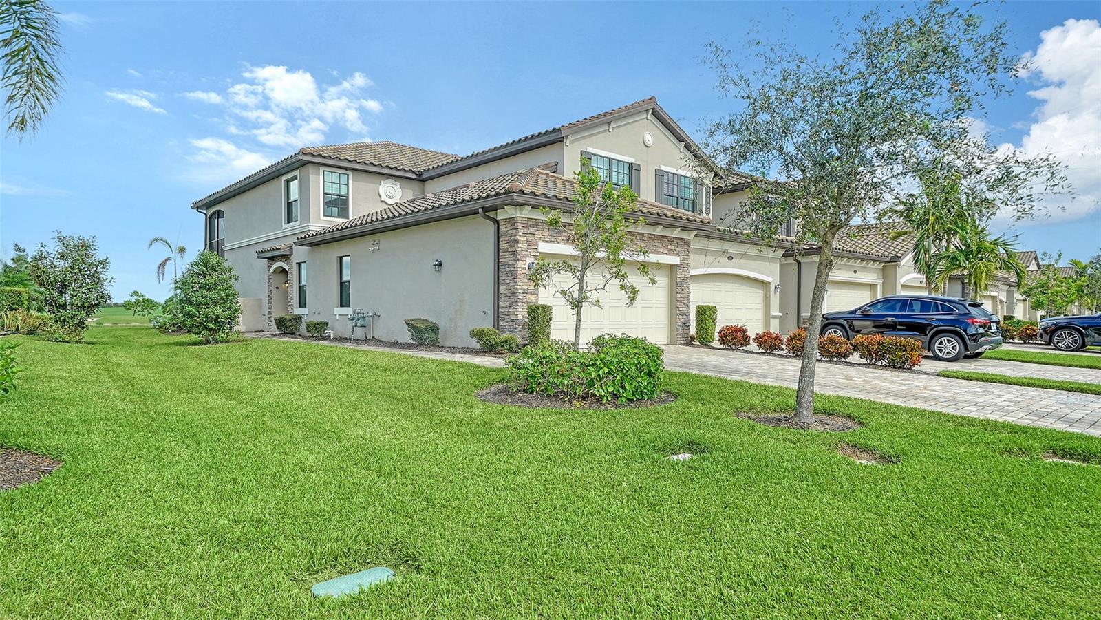 Photo of 17815 GAWTHROP DR #101