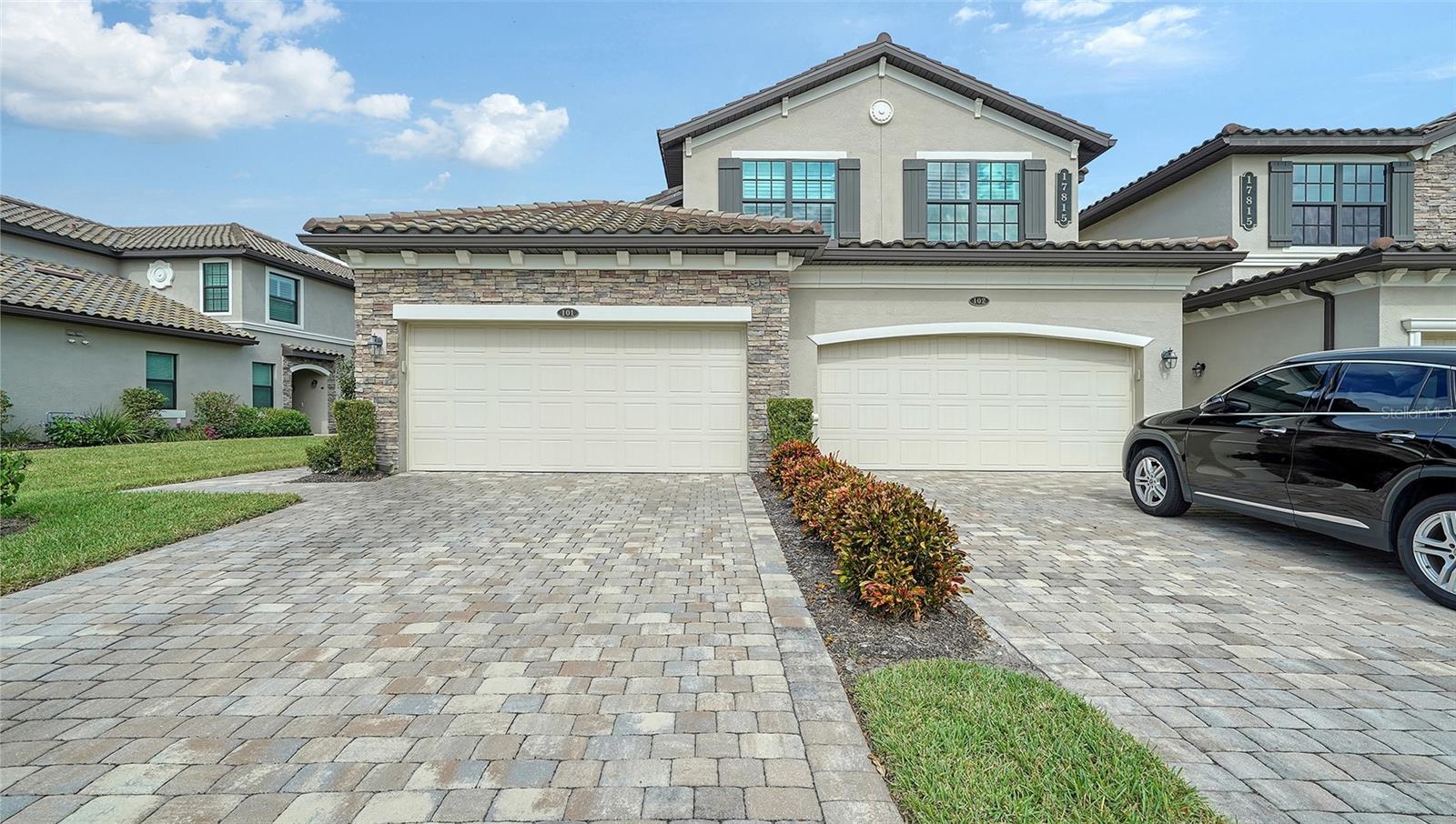Photo 2 of 17815 GAWTHROP DR #101
