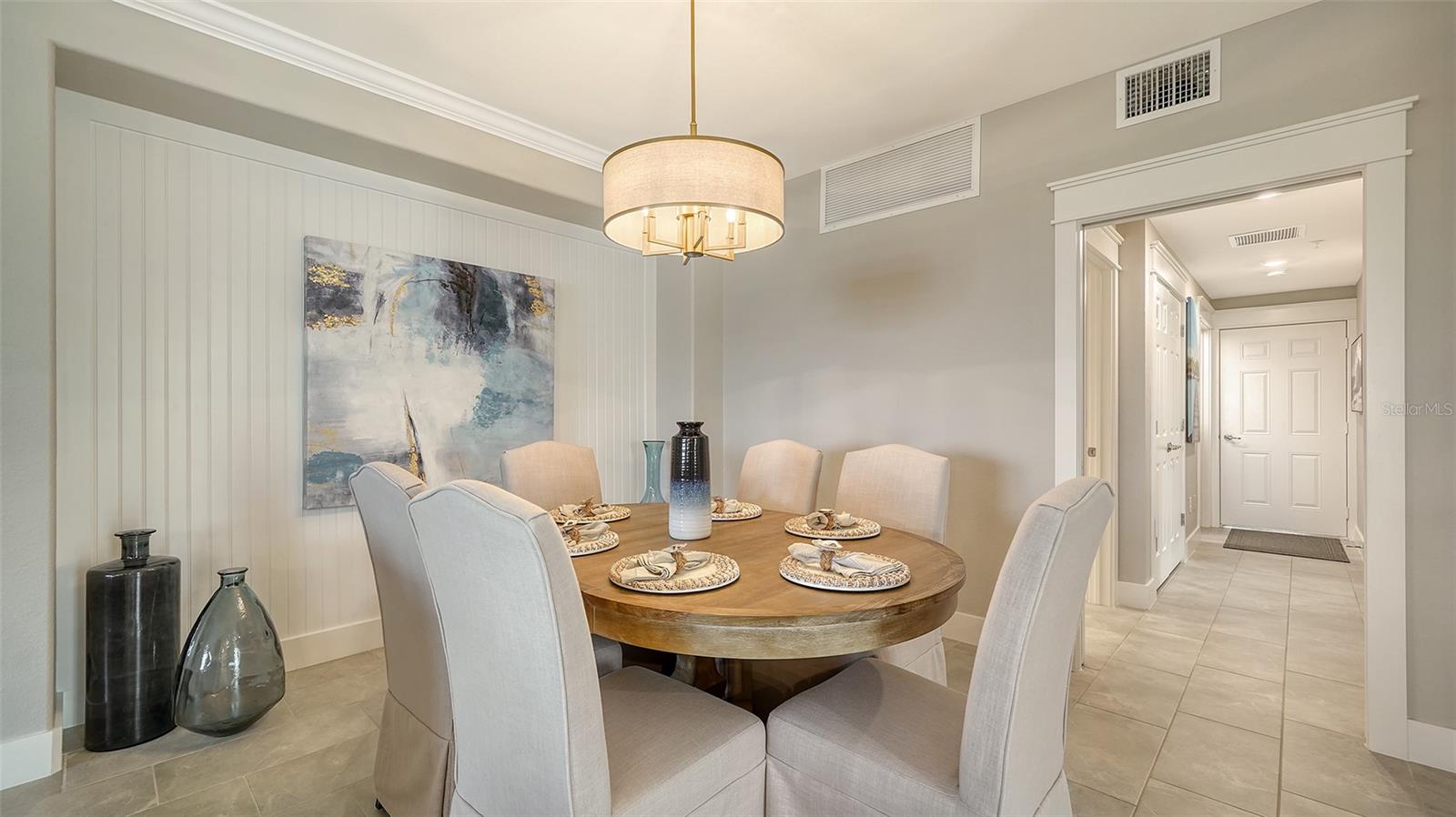 Photo 7 of 17815 GAWTHROP DR #101