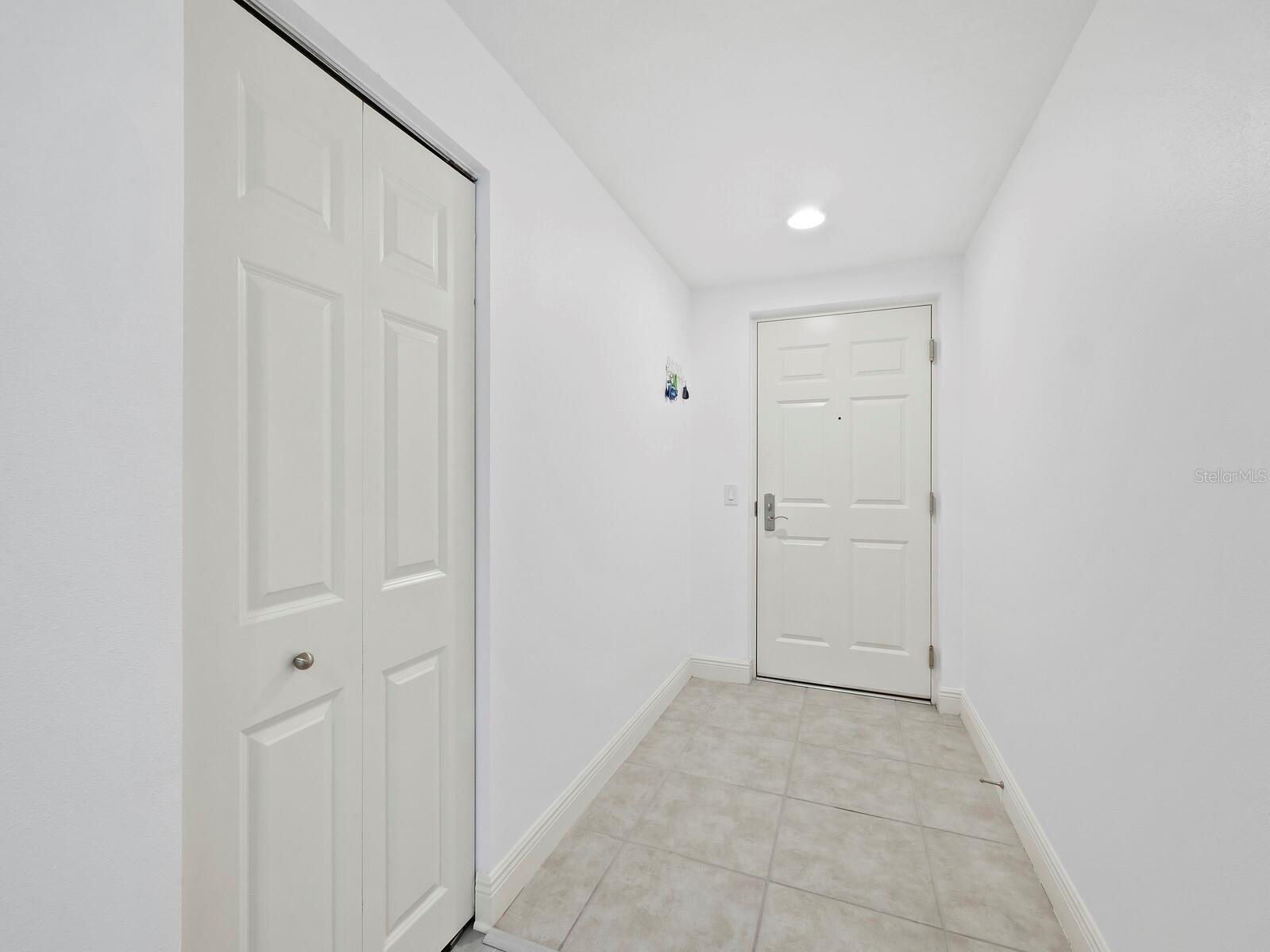 Photo 2 of 800 N TAMIAMI TRL #307