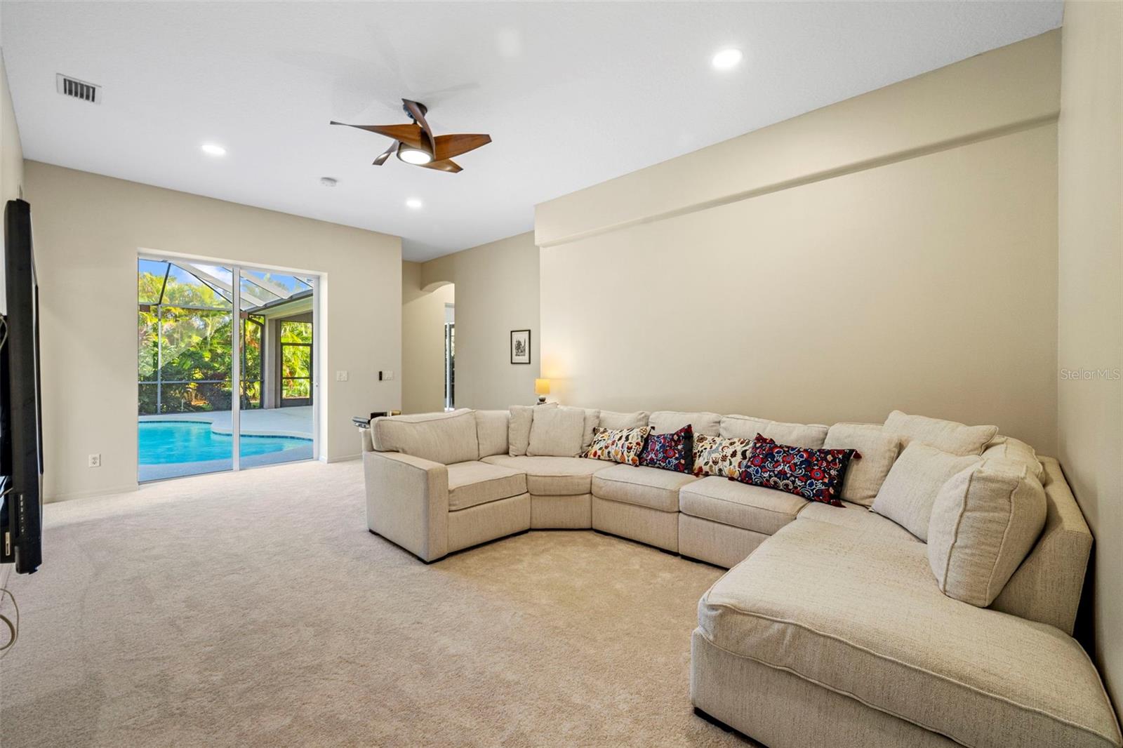 Photo 6 of 6223 90TH AVENUE CIR E