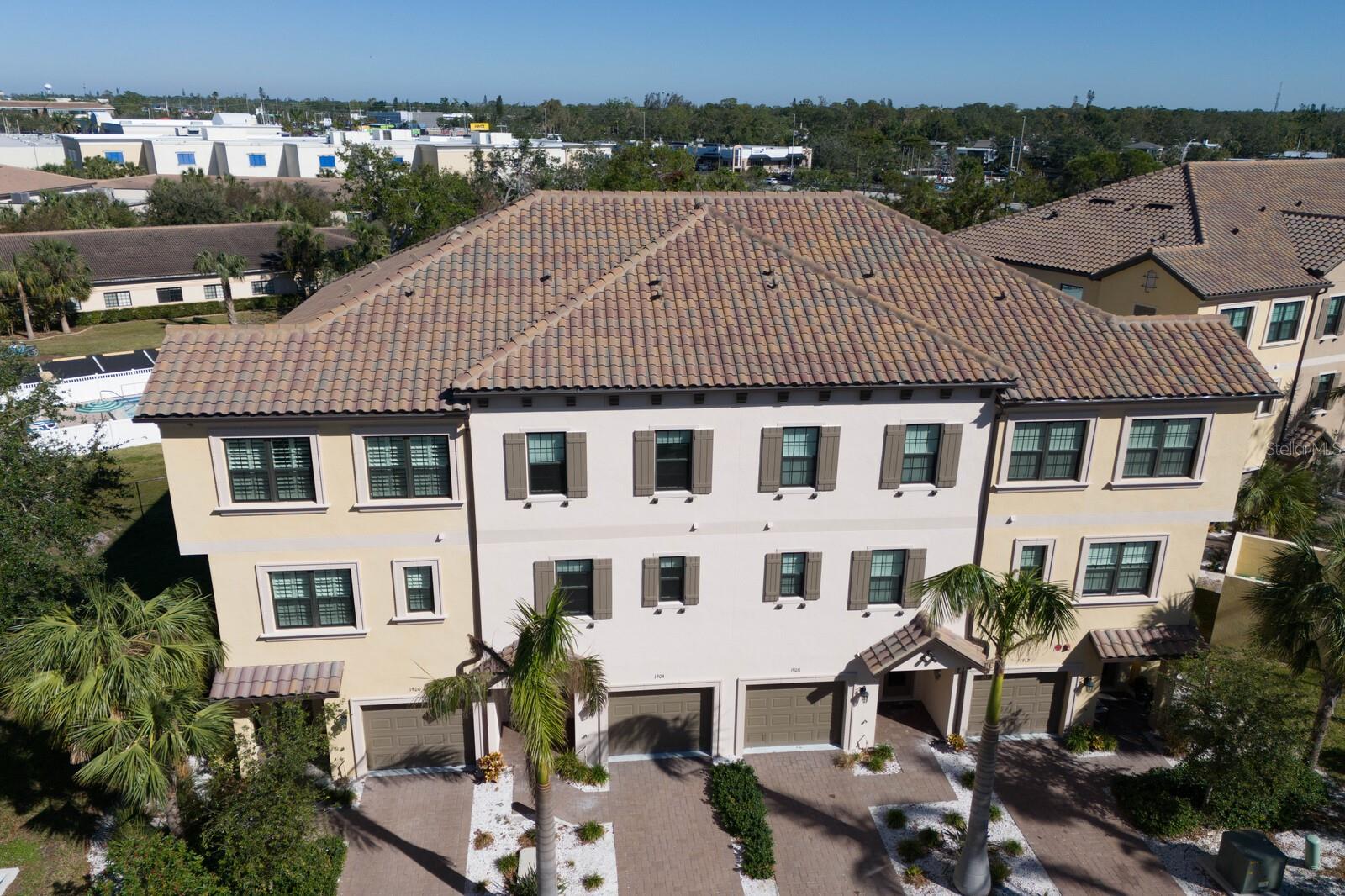 Photo 2 of 1904 MONTE CARLO DR