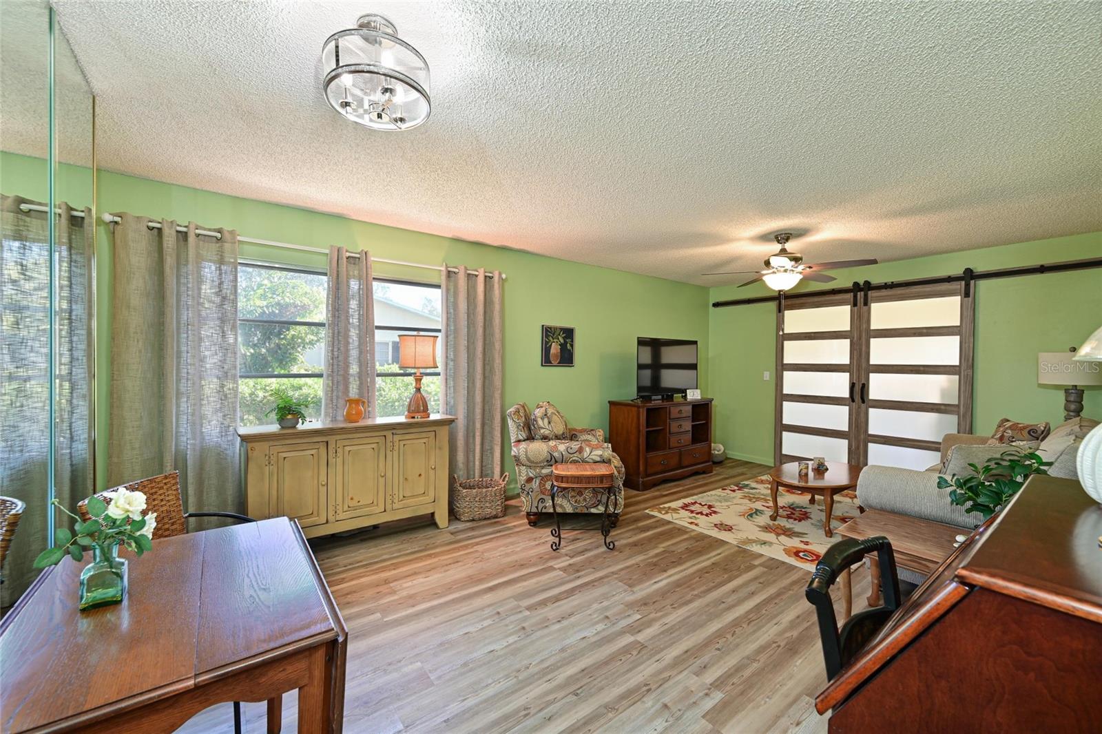 Photo 7 of 390 301 BLVD W #30D