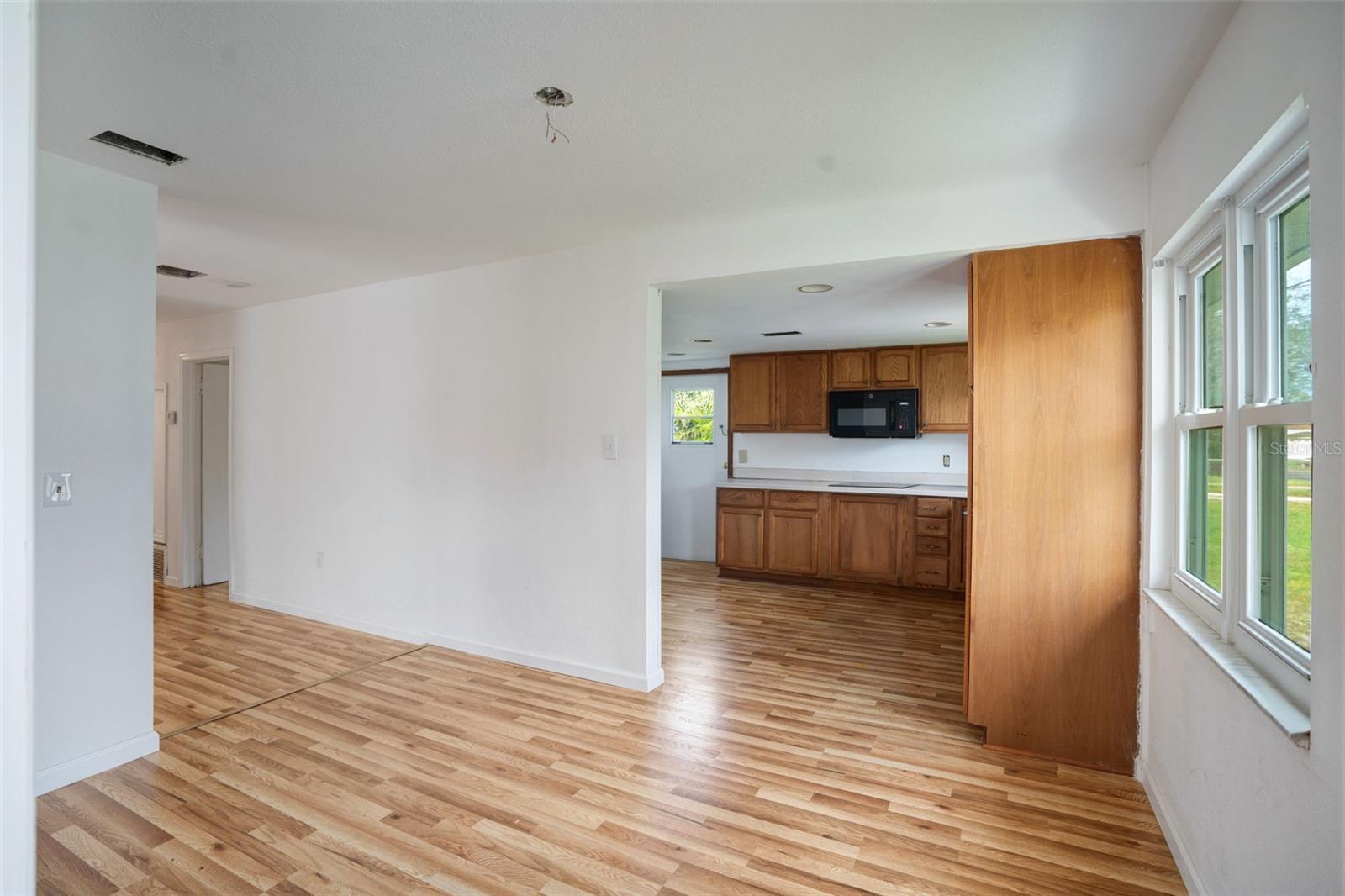 Photo 7 of 208 36TH ST W
