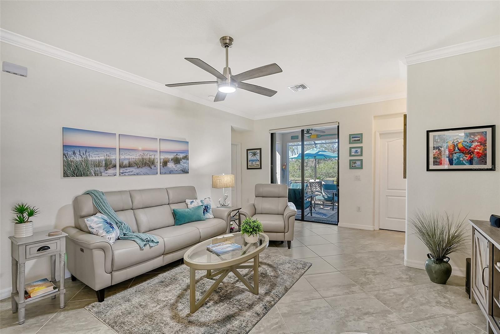 Photo 4 of 20833 CATTAIL BLVD