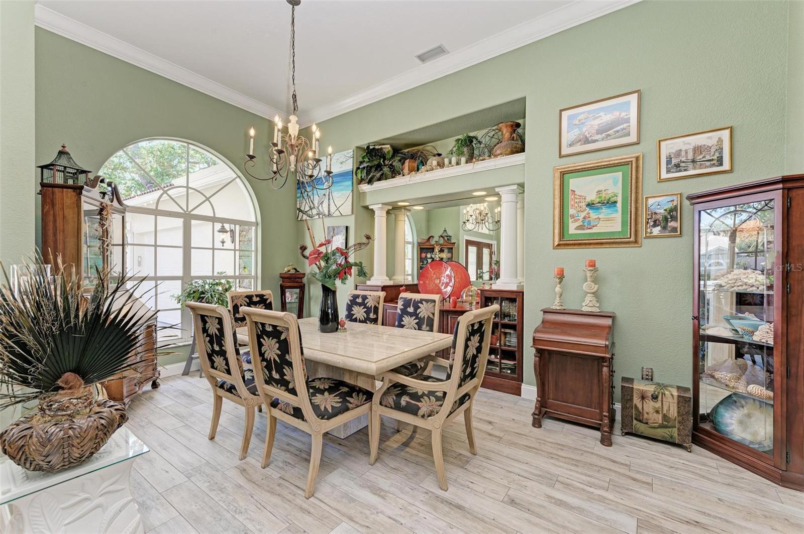 Photo 7 of 197 GRAND OAK CIR