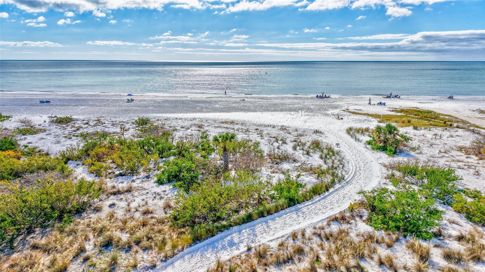 Photo 2 of 420 BEACH RD #203
