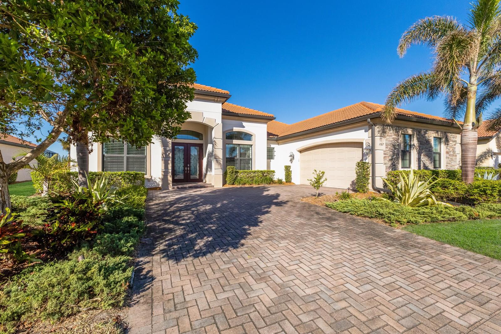 Photo 3 of 10817 WHISK FERN DR