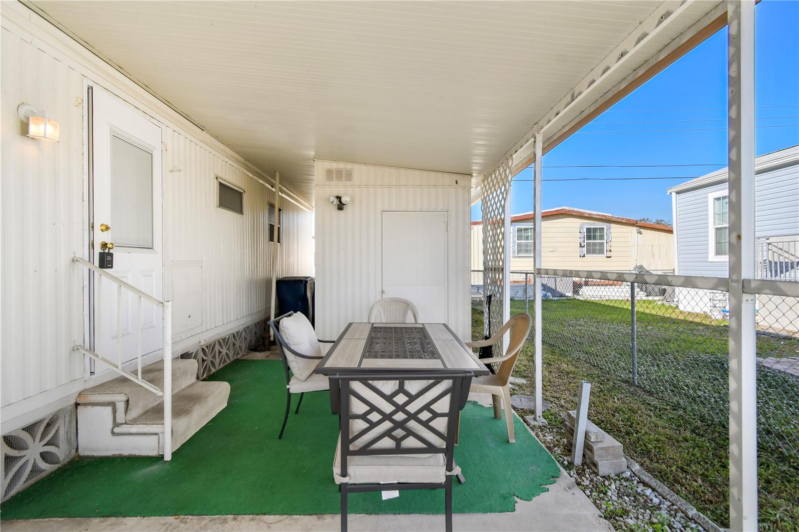 Photo 5 of 1111 49TH AVENUE DR W