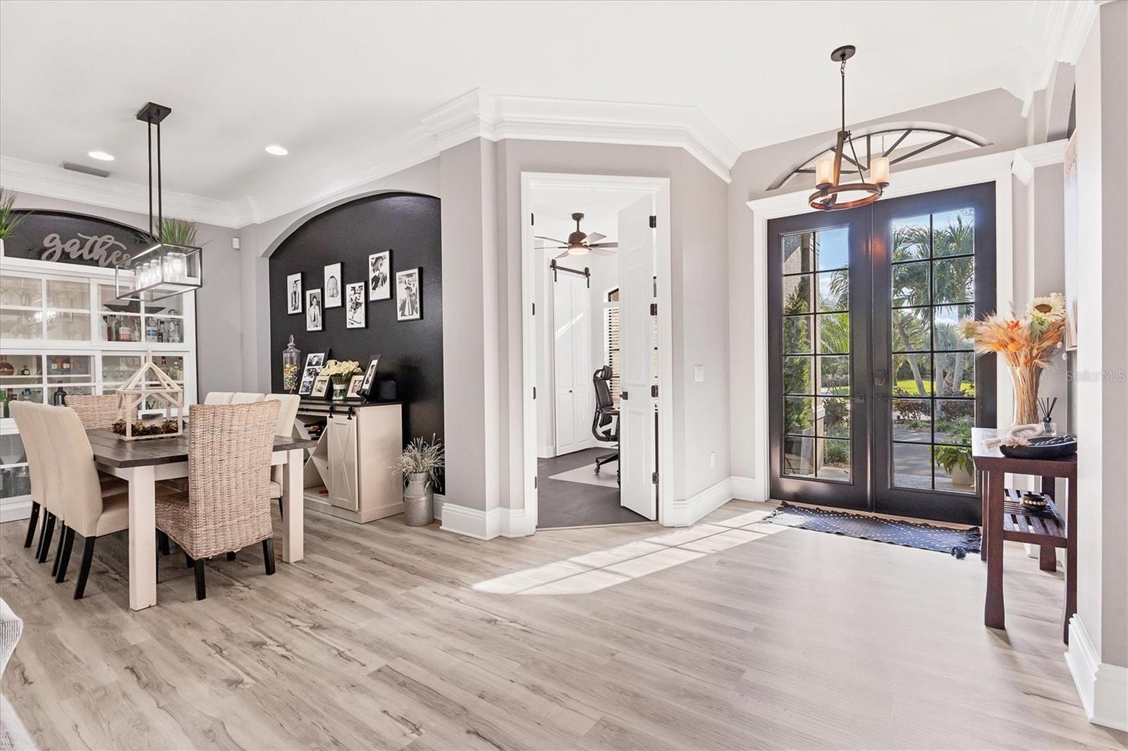 Photo 4 of 6670 COOPERS HAWK CT