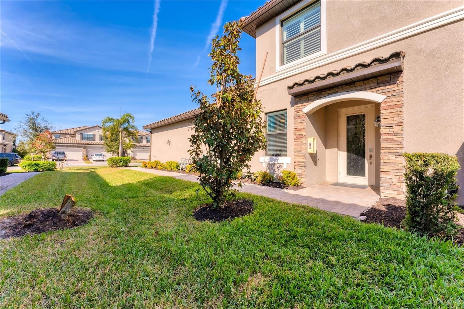 Photo 4 of 6035 WORSHAM LN #104
