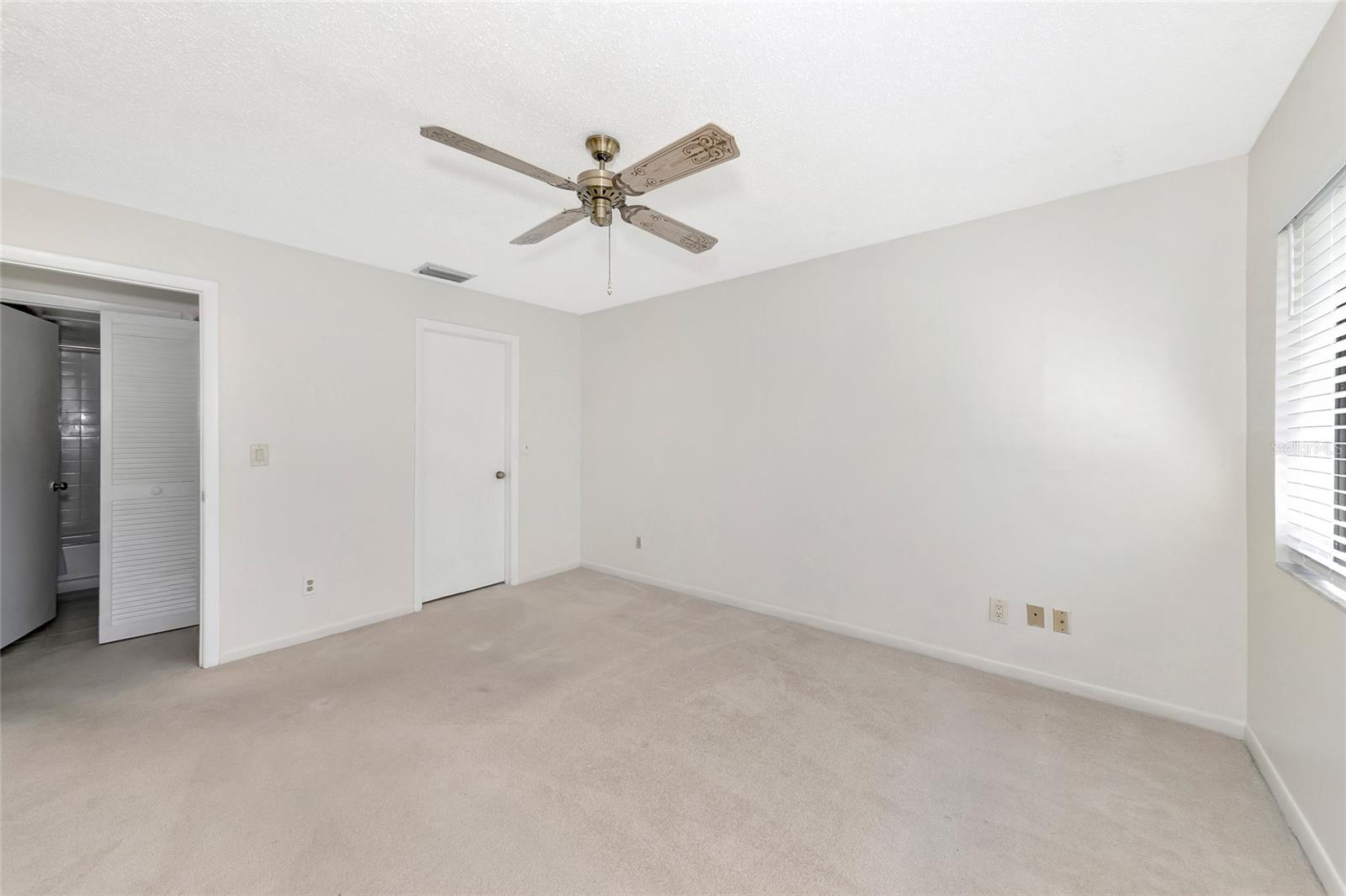Photo 6 of 4526 LONGWATER #34