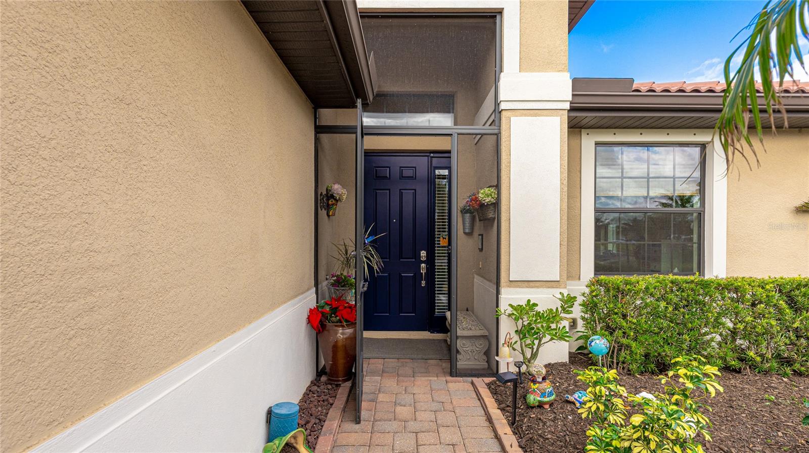 Photo 5 of 1342 CALAIS CIR