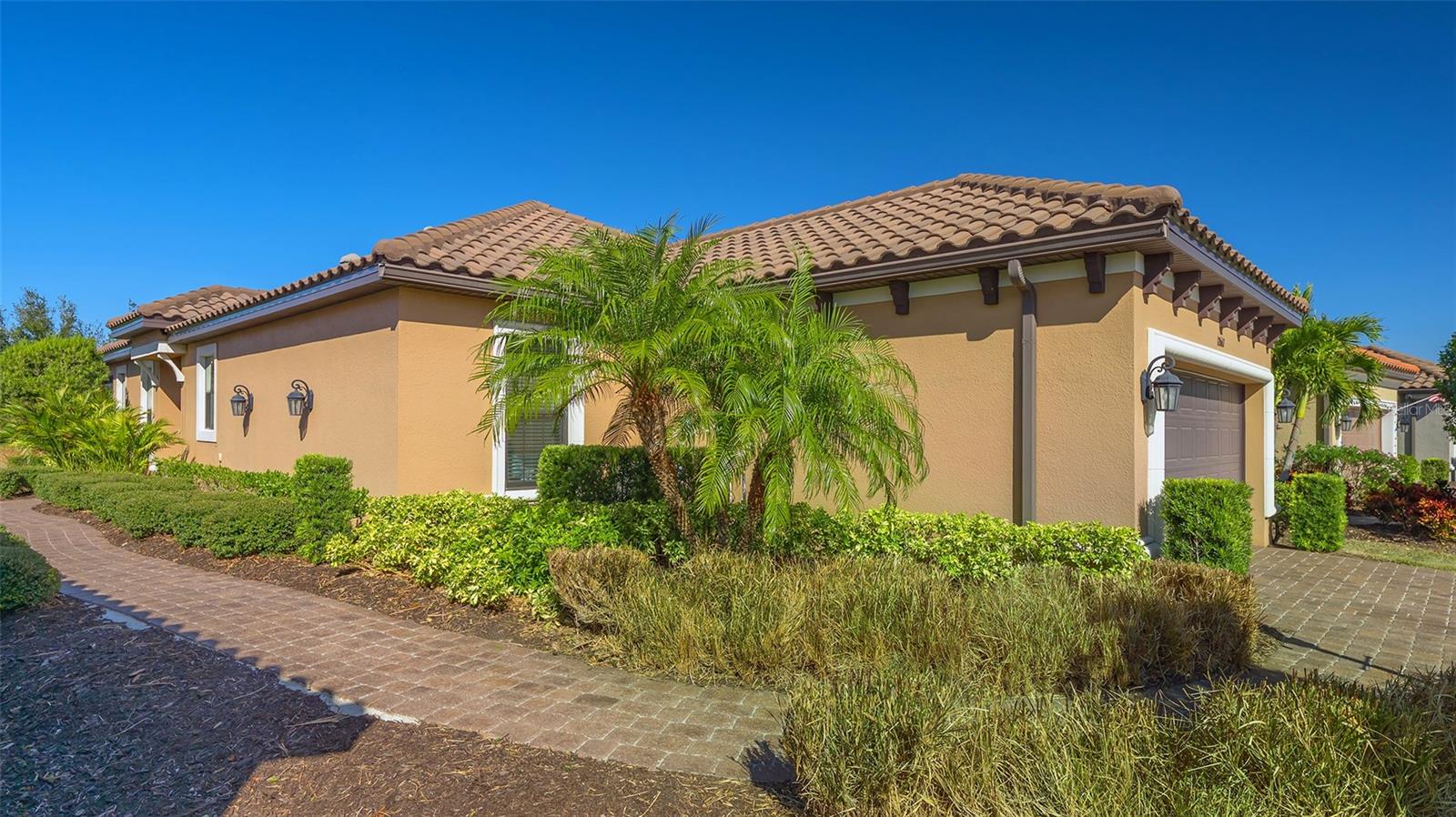 Photo 3 of 12667 SORRENTO WAY