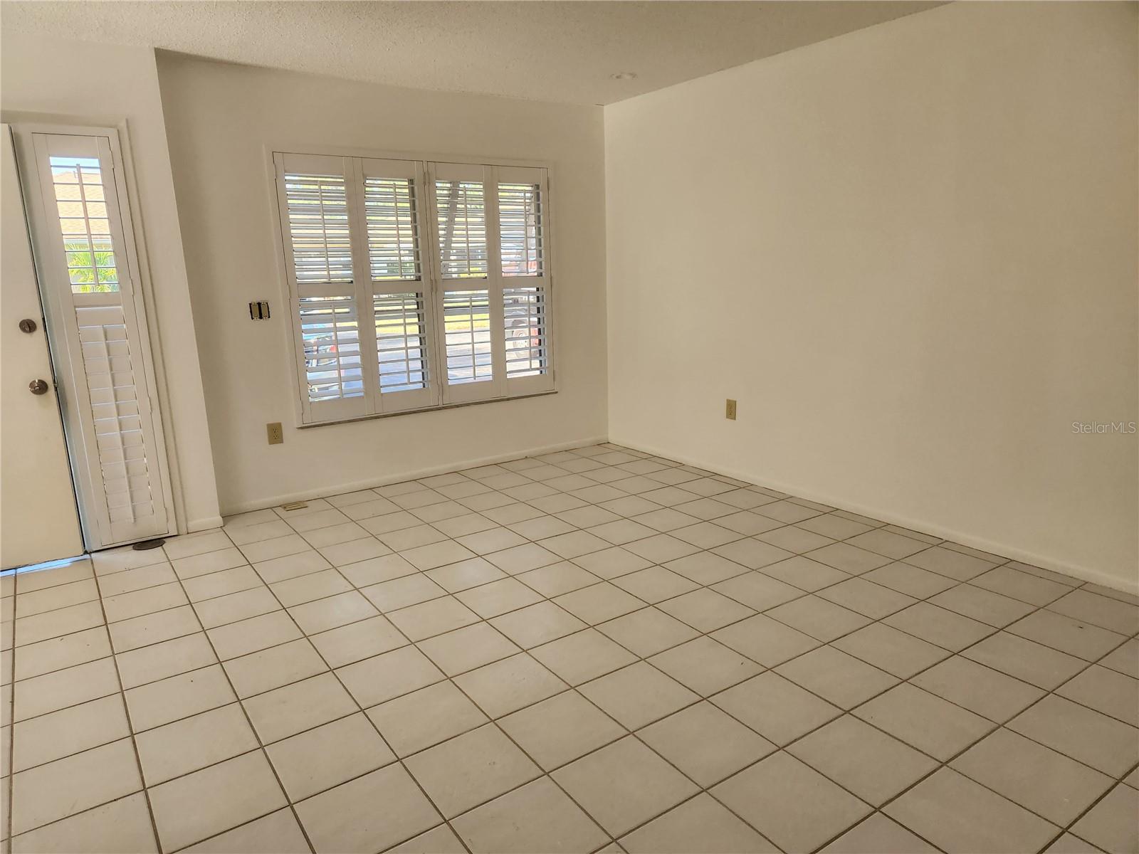 Photo 5 of 749 N JEFFERSON AVE #749