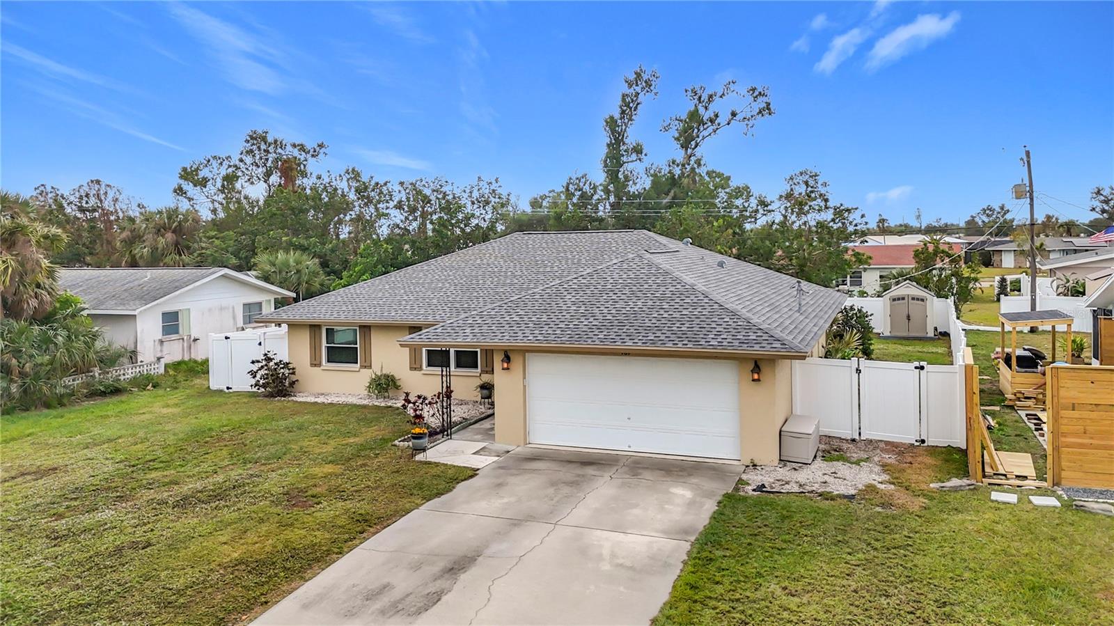 Photo 2 of 161 SANDHURST DR