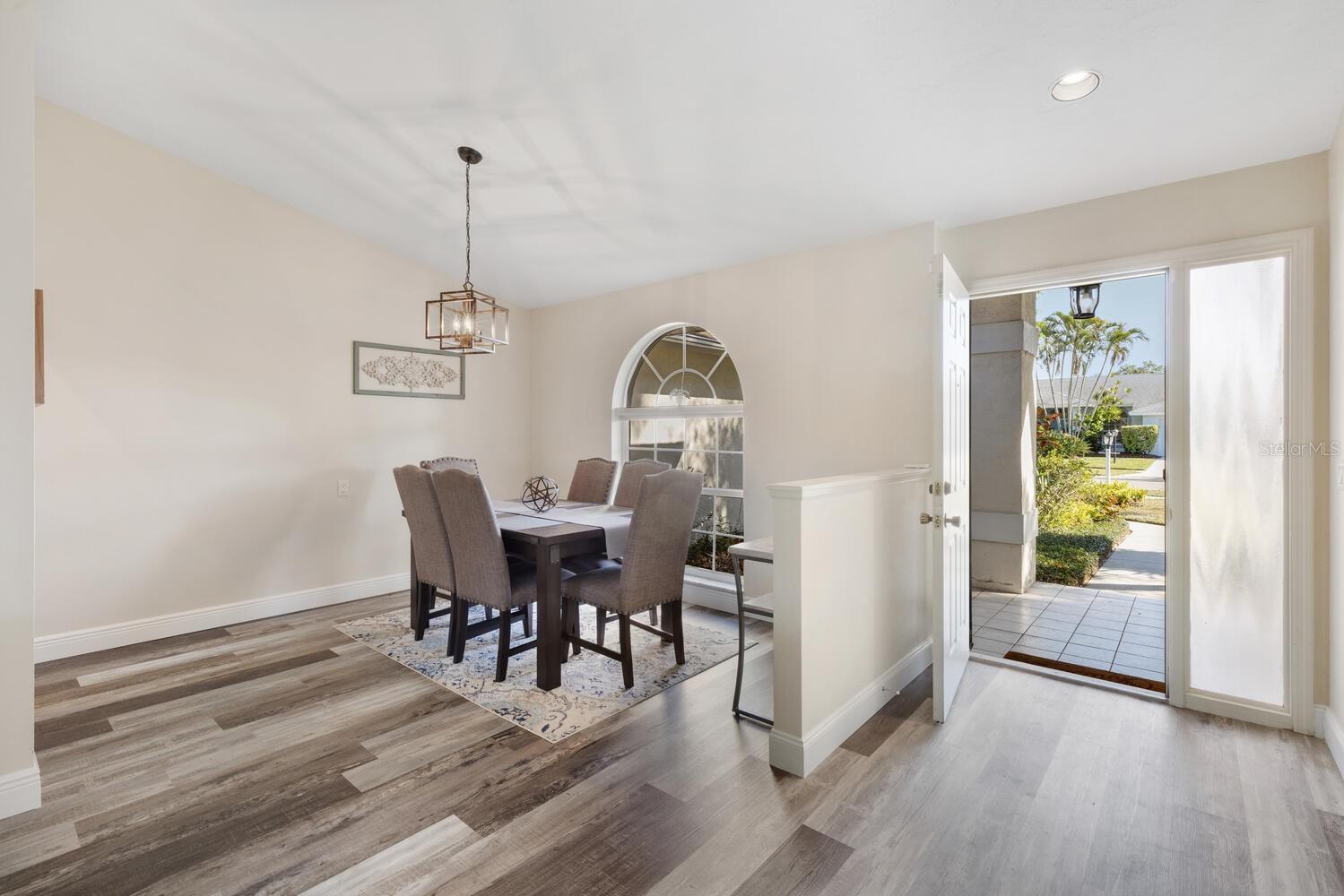 Photo 7 of 4498 DIAMOND CIR E