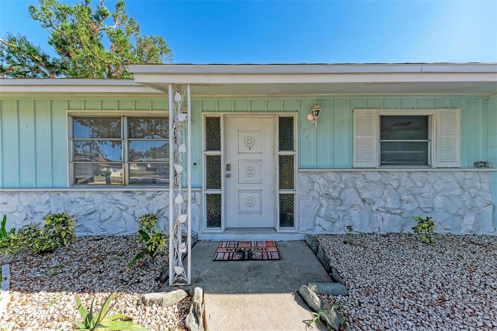 Photo 4 of 1777 POMELO DR