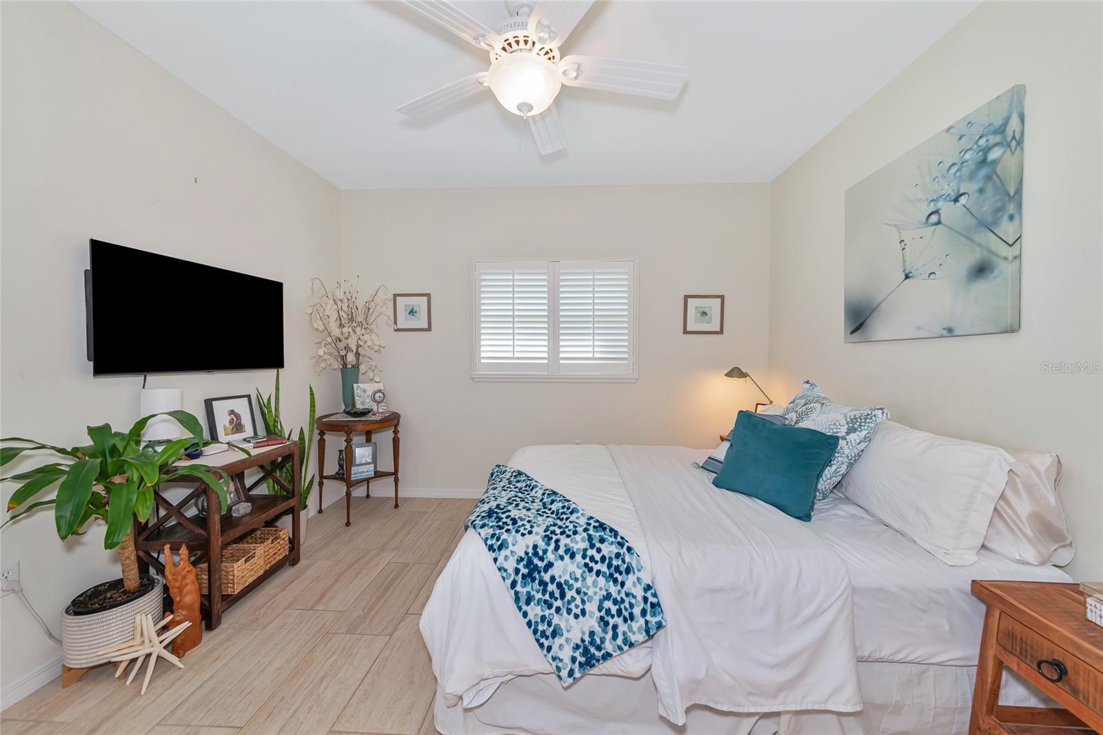 Photo 5 of 5856 DRIFTWOOD PL #40