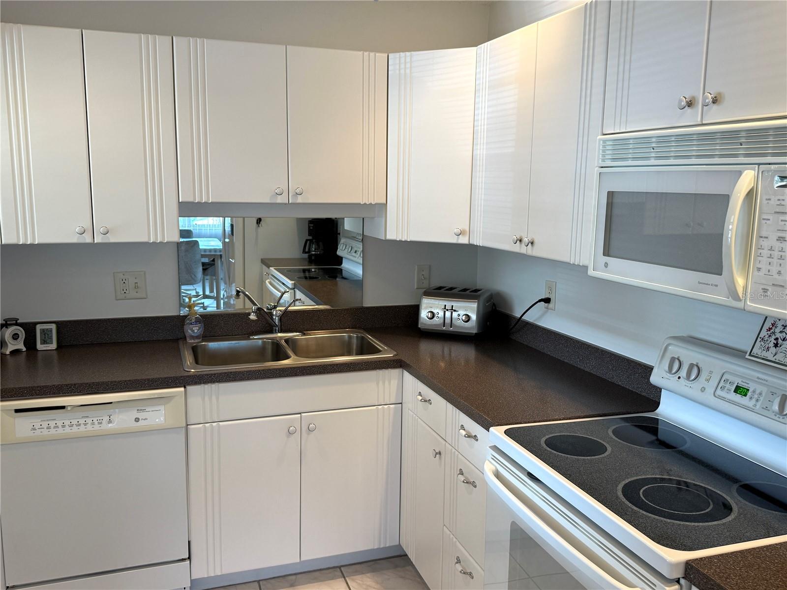 Photo 6 of 390 301 BLVD W #12A