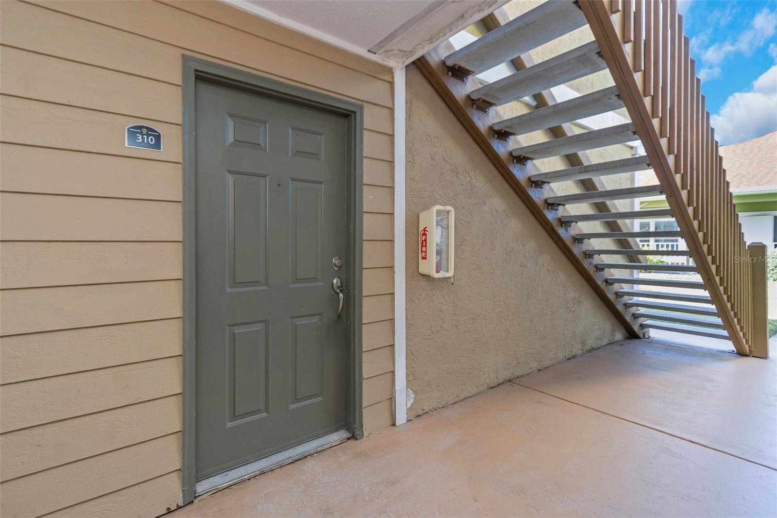 Photo 5 of 9481 HIGHLAND OAK DR #310